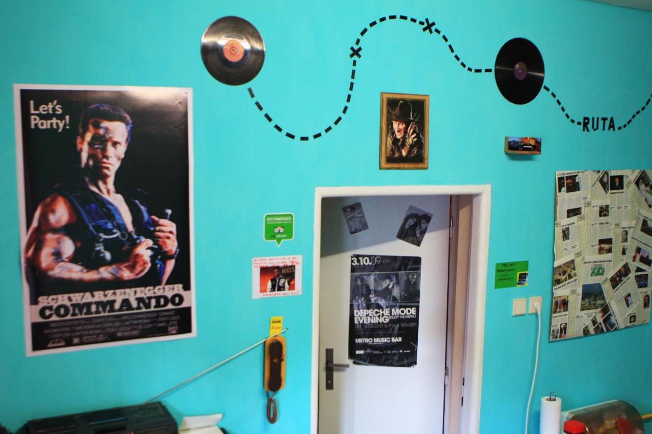 Ruta 80 Hostel Брно Экстерьер фото